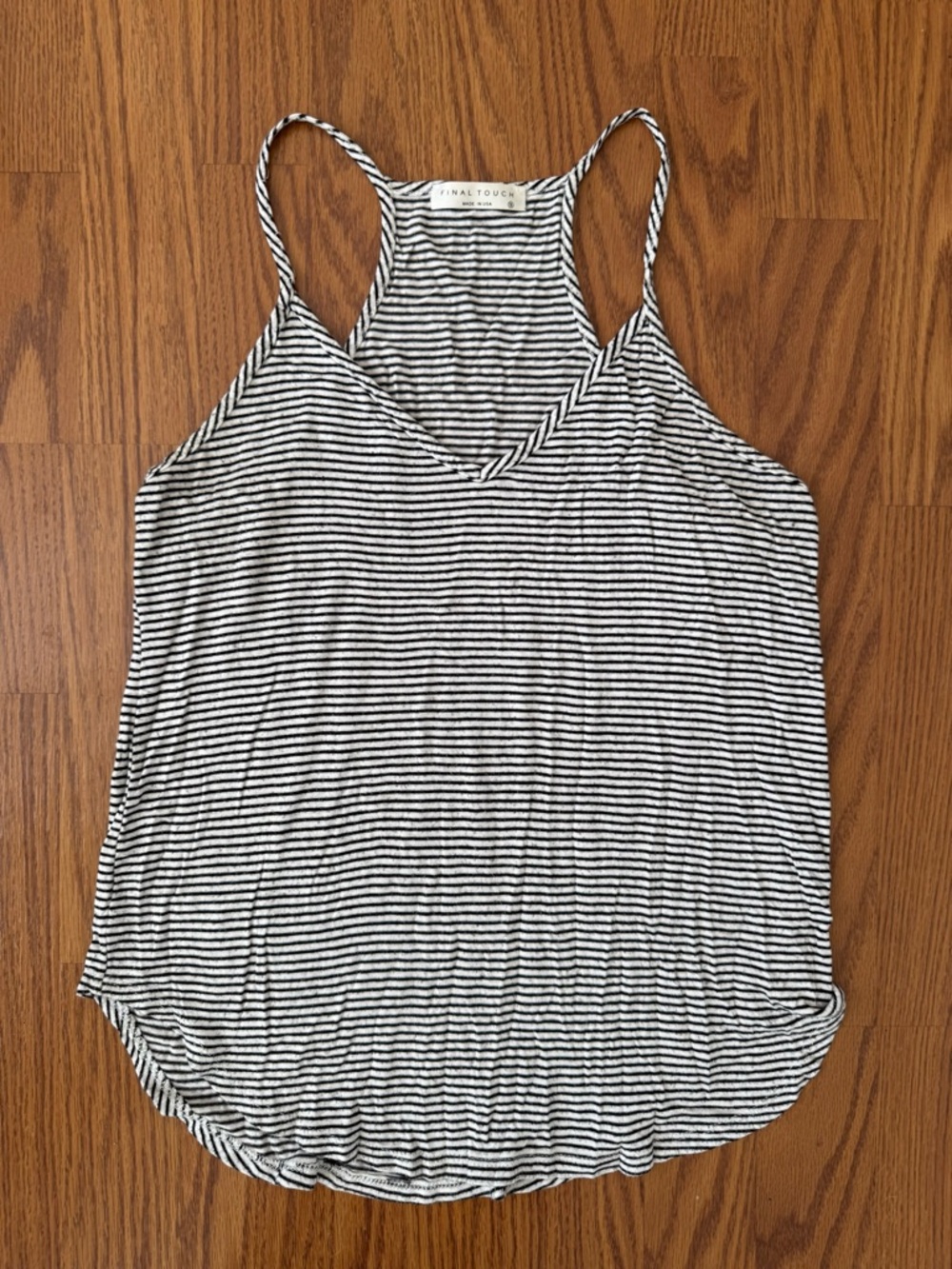 Final Touch Women’s White Black Tank V Neck Top Flowy Light Soft Stretchy Small
